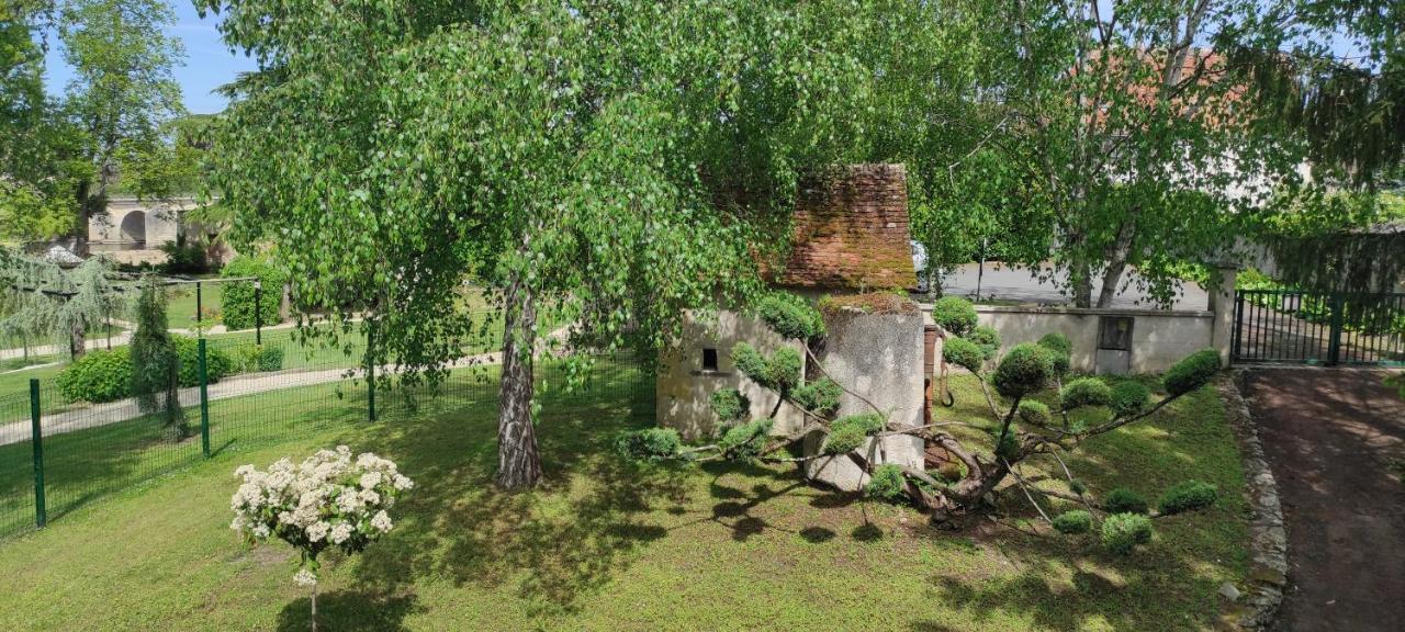 Onlycamp La Roseraie Campsite Descartes